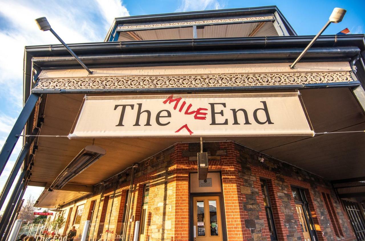 The Mile End Hotel Adelaïde Extérieur photo