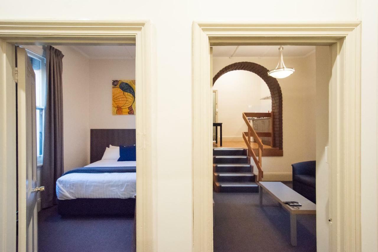 The Mile End Hotel Adelaïde Extérieur photo