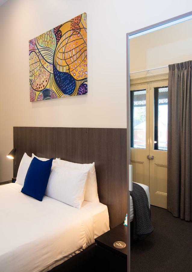 The Mile End Hotel Adelaïde Extérieur photo