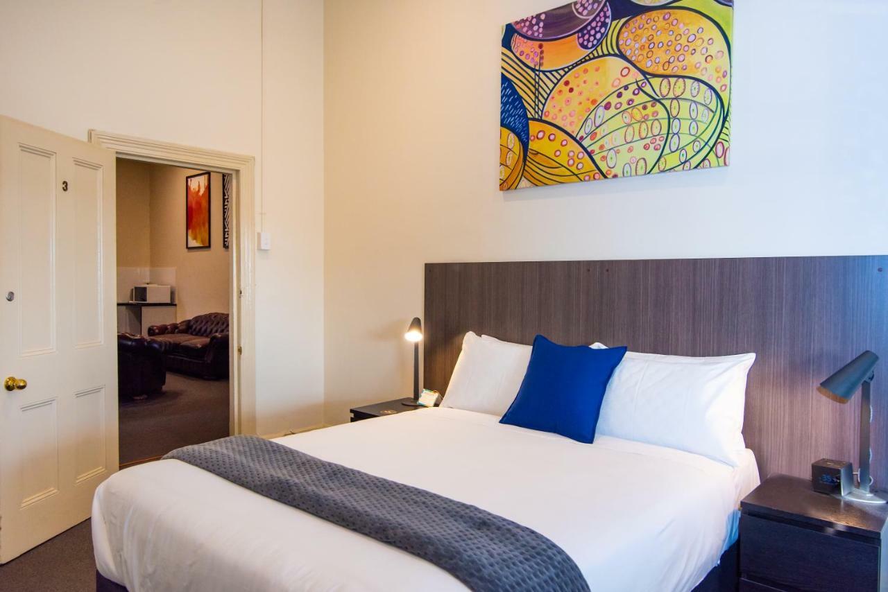 The Mile End Hotel Adelaïde Extérieur photo